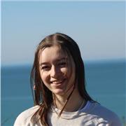 Tutrice pour aide aux devoirs et pour soutien scolaire au collège